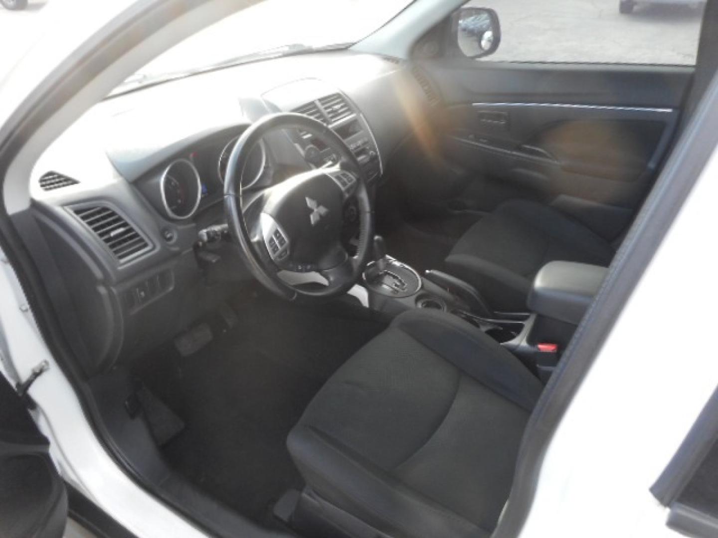 2013 WHITE MITSUBISHI OUTLANDER SPORT ES (4A4AP3AUXDE) , located at 10405 Abercorn Street, Savannah, GA, 31419, (912) 921-8965, 31.988262, -81.131760 - Photo#3