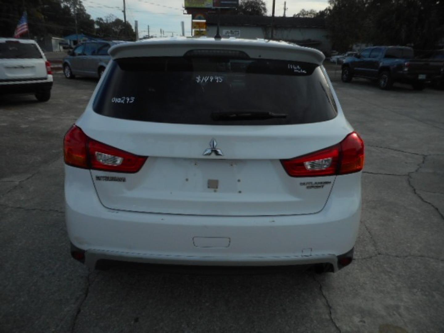 2013 WHITE MITSUBISHI OUTLANDER SPORT ES (4A4AP3AUXDE) , located at 10405 Abercorn Street, Savannah, GA, 31419, (912) 921-8965, 31.988262, -81.131760 - Photo#5