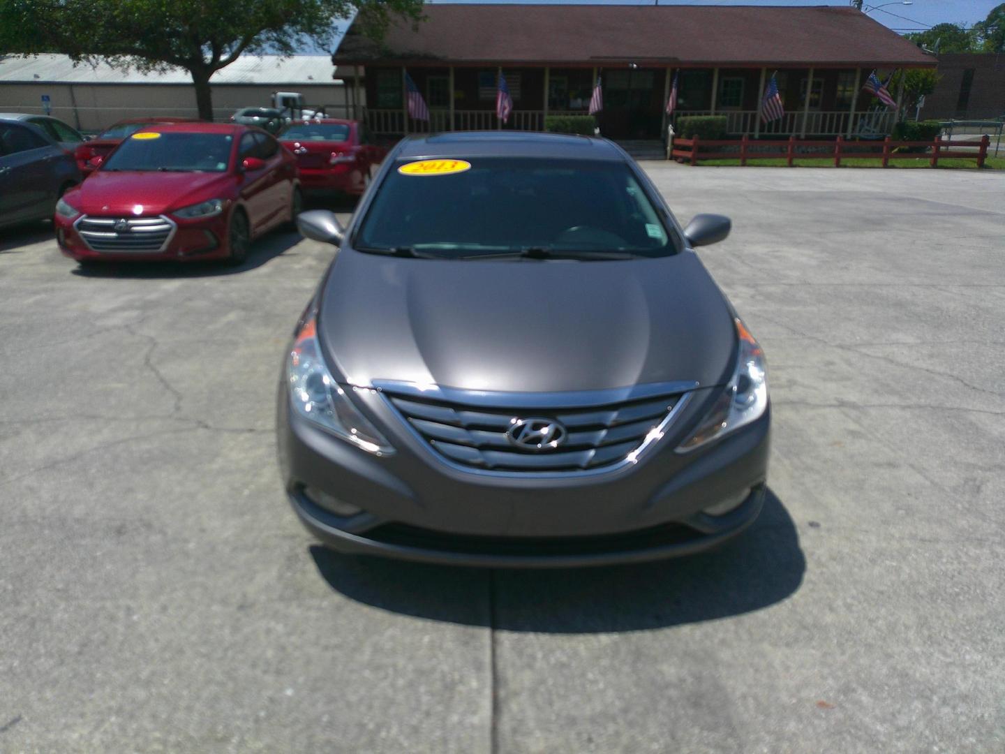 2013 GRAY HYUNDAI SONATA LIMITED; SE (5NPEC4AC7DH) , located at 1200 Cassat Avenue, Jacksonville, FL, 32205, (904) 695-1885, 30.302404, -81.731033 - Photo#0