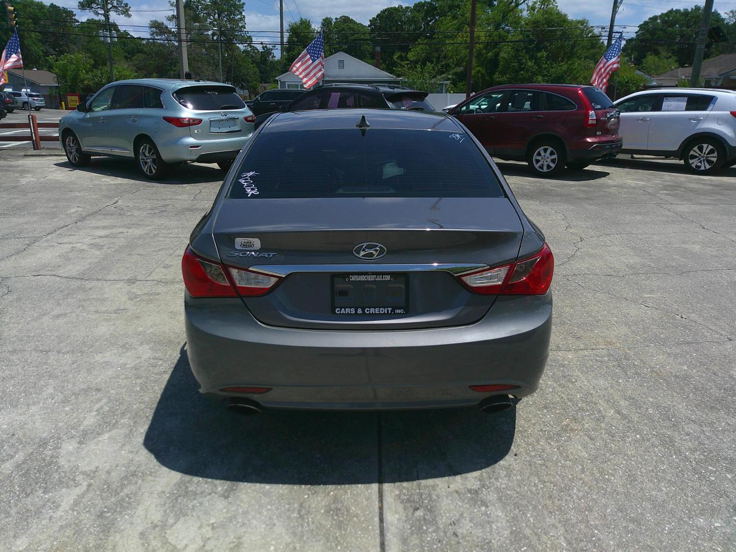 2013 GRAY HYUNDAI SONATA LIMITED; SE (5NPEC4AC7DH) , located at 1200 Cassat Avenue, Jacksonville, FL, 32205, (904) 695-1885, 30.302404, -81.731033 - Photo#3