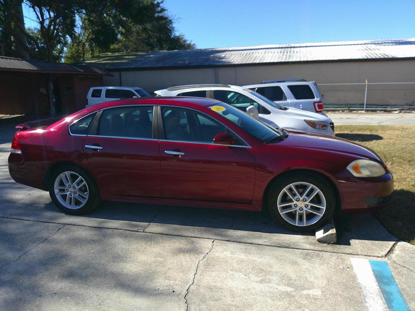 2011 RED CHEVROLET IMPALA LTZ (2G1WC5EM6B1) , located at 1200 Cassat Avenue, Jacksonville, FL, 32205, (904) 695-1885, 30.302404, -81.731033 - Photo#5