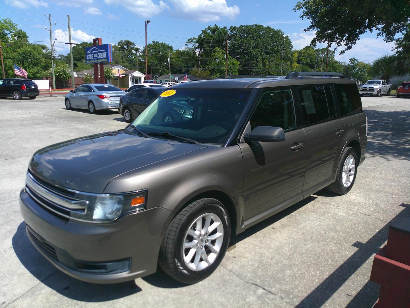2014 GOLD FORD FLEX (2FMGK5B83EB) , located at 1200 Cassat Avenue, Jacksonville, FL, 32205, (904) 695-1885, 30.302404, -81.731033 - Photo#1