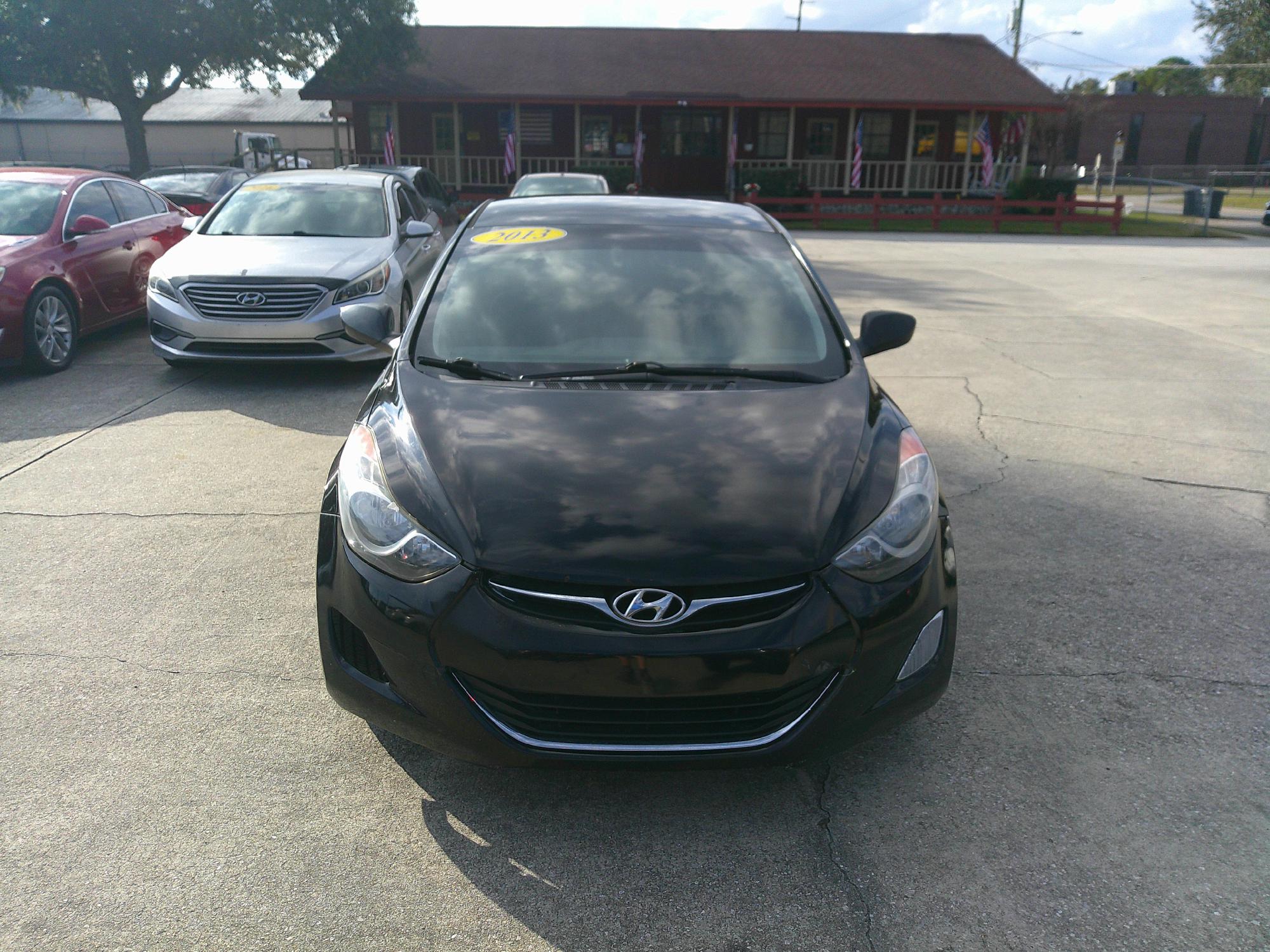 photo of 2013 HYUNDAI ELANTRA GLS; LIMITED 4 DOOR SEDAN
