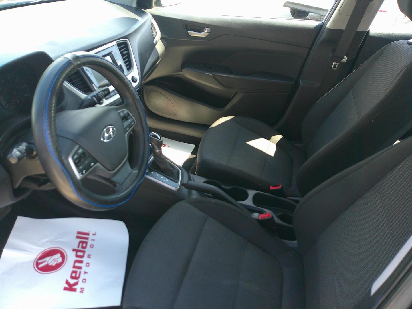 2018 BLUE HYUNDAI ACCENT SE; SEL (3KPC24A32JE) , located at 390 Hansen Avenue, Orange Park, FL, 32065, (904) 276-7933, 30.130497, -81.787529- Photo#2