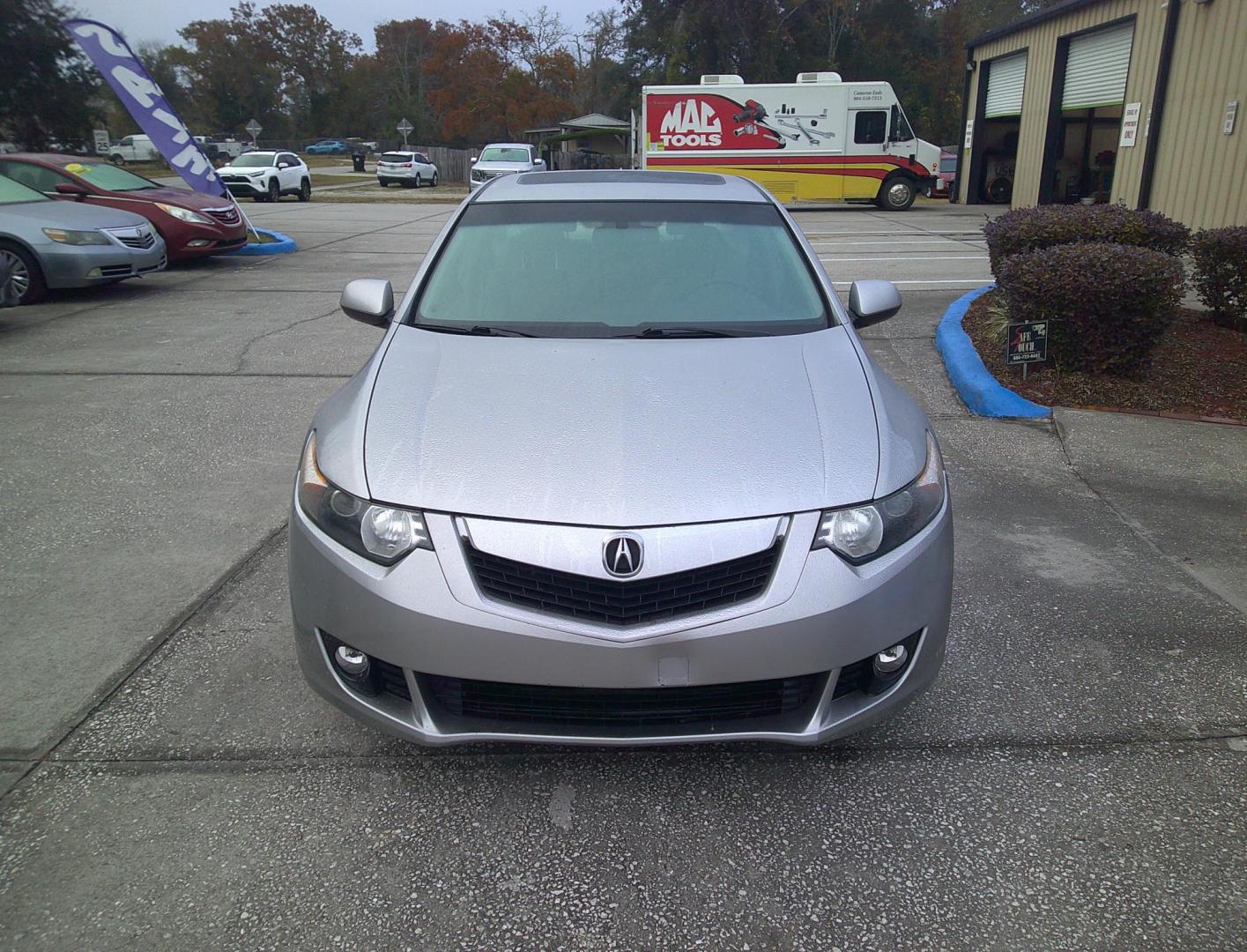 2010 SILVER ACURA TSX BASE (JH4CU2F65AC) , located at 1200 Cassat Avenue, Jacksonville, FL, 32205, (904) 695-1885, 30.302404, -81.731033 - Photo#0