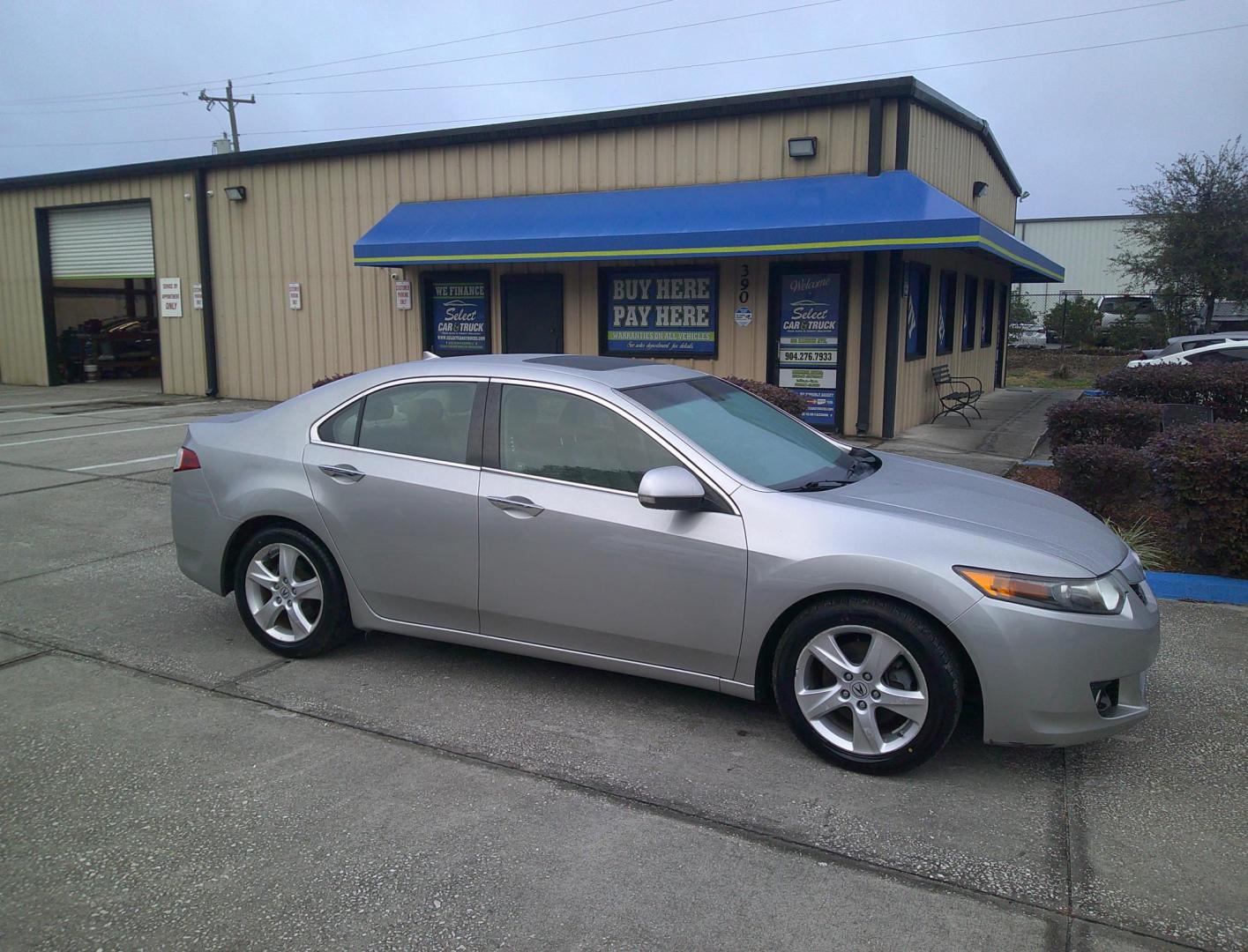 2010 SILVER ACURA TSX BASE (JH4CU2F65AC) , located at 1200 Cassat Avenue, Jacksonville, FL, 32205, (904) 695-1885, 30.302404, -81.731033 - Photo#1