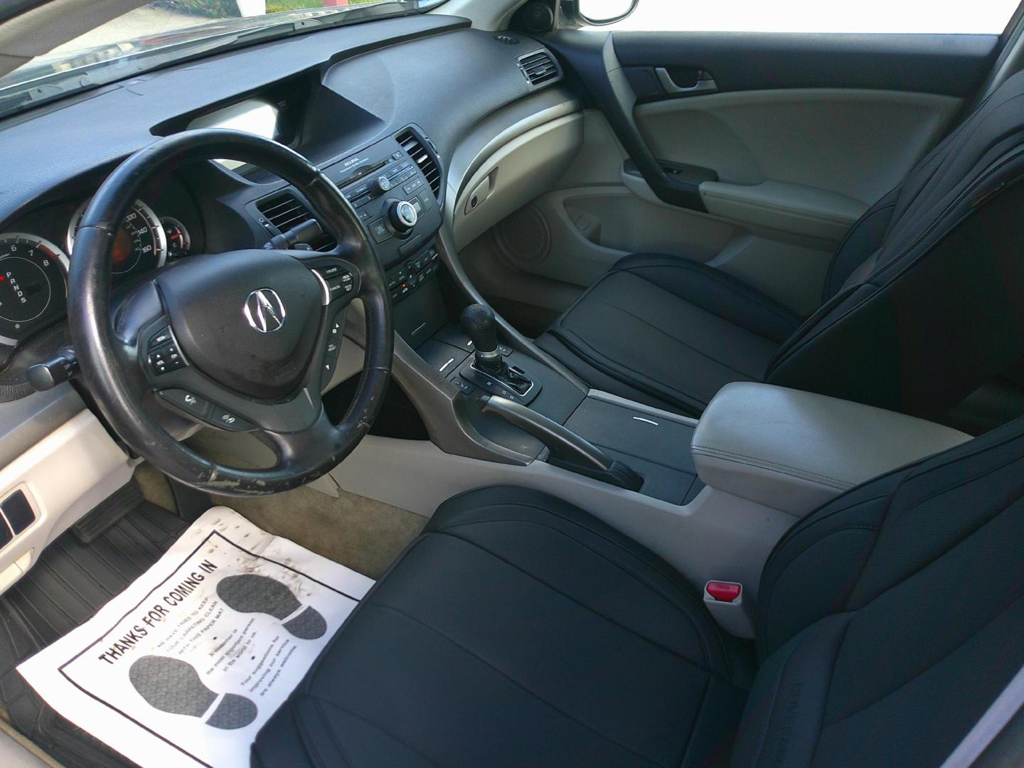 2010 SILVER ACURA TSX BASE (JH4CU2F65AC) , located at 1200 Cassat Avenue, Jacksonville, FL, 32205, (904) 695-1885, 30.302404, -81.731033 - Photo#2