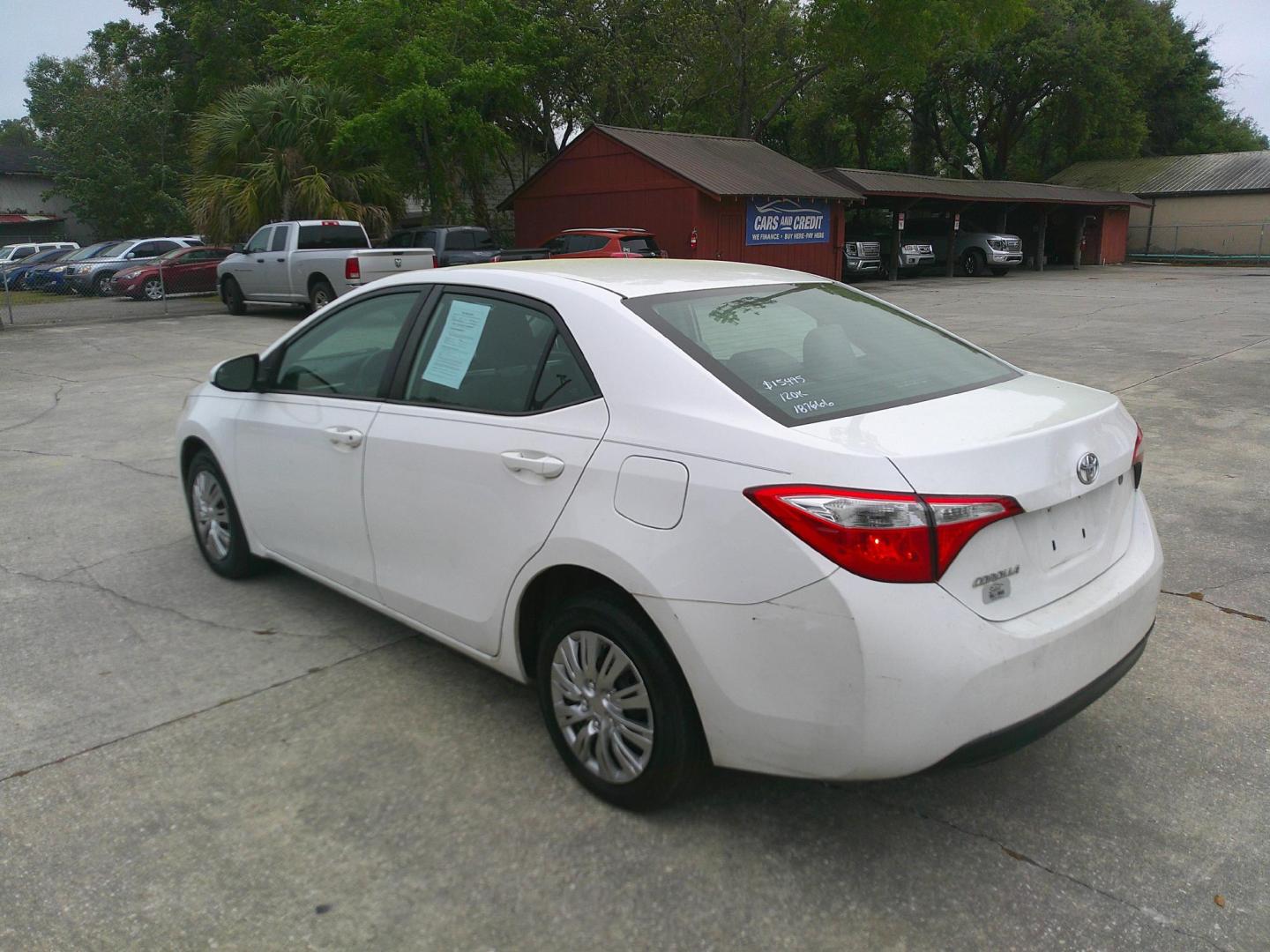 2014 WHITE TOYOTA COROLLA (2T1BURHE1EC) , located at 1200 Cassat Avenue, Jacksonville, FL, 32205, (904) 695-1885, 30.302404, -81.731033 - Photo#3