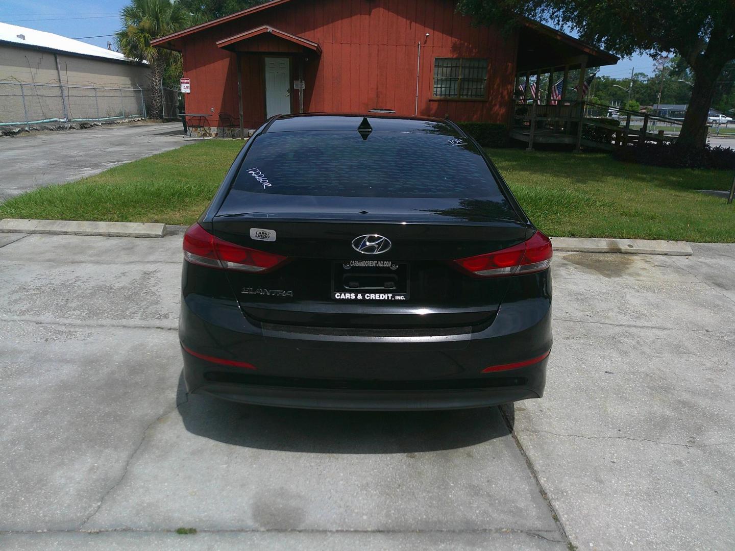 2017 BLACK HYUNDAI ELANTRA LIMITED; SE (5NPD84LF8HH) , located at 1200 Cassat Avenue, Jacksonville, FL, 32205, (904) 695-1885, 30.302404, -81.731033 - Photo#3