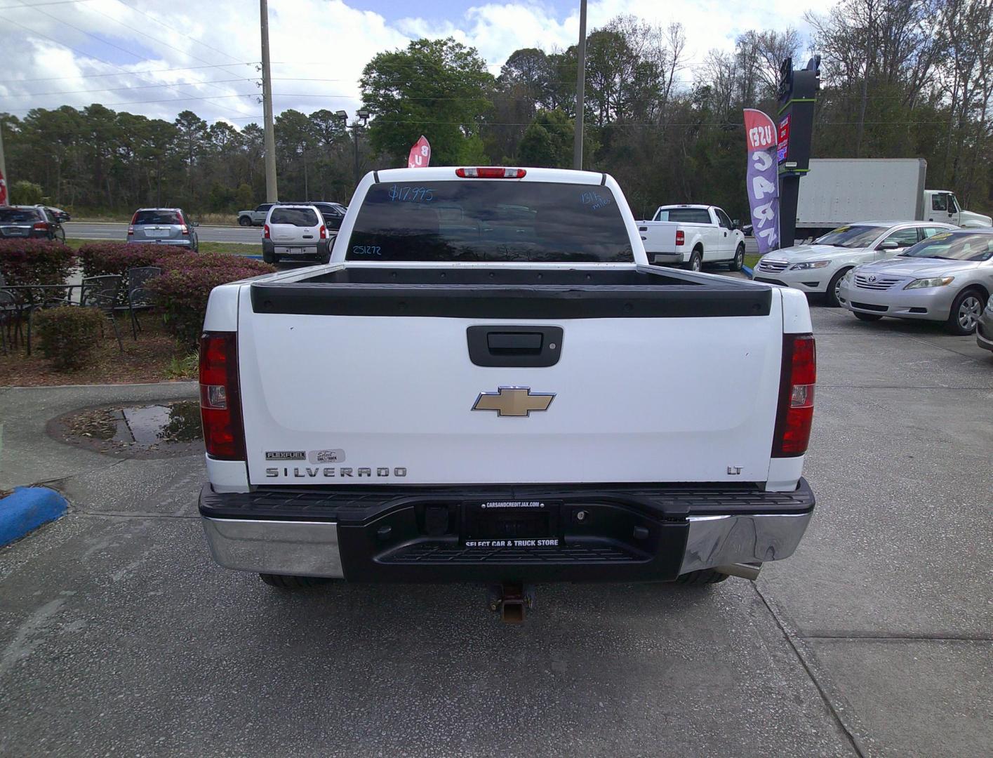 2011 WHITE CHEVROLET SILVERADO LT (1GCRCSE01BZ) , located at 390 Hansen Avenue, Orange Park, FL, 32065, (904) 276-7933, 30.130497, -81.787529 - Photo#6