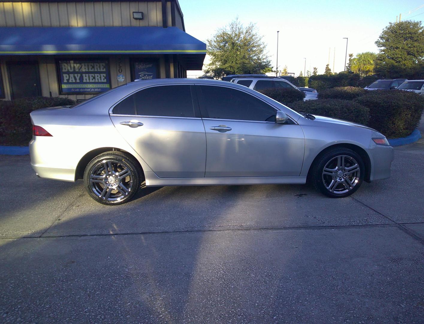 2008 GRAY ACURA TSX BASE W/NAV.SYS. (JH4CL96998C) , located at 1200 Cassat Avenue, Jacksonville, FL, 32205, (904) 695-1885, 30.302404, -81.731033 - Photo#2