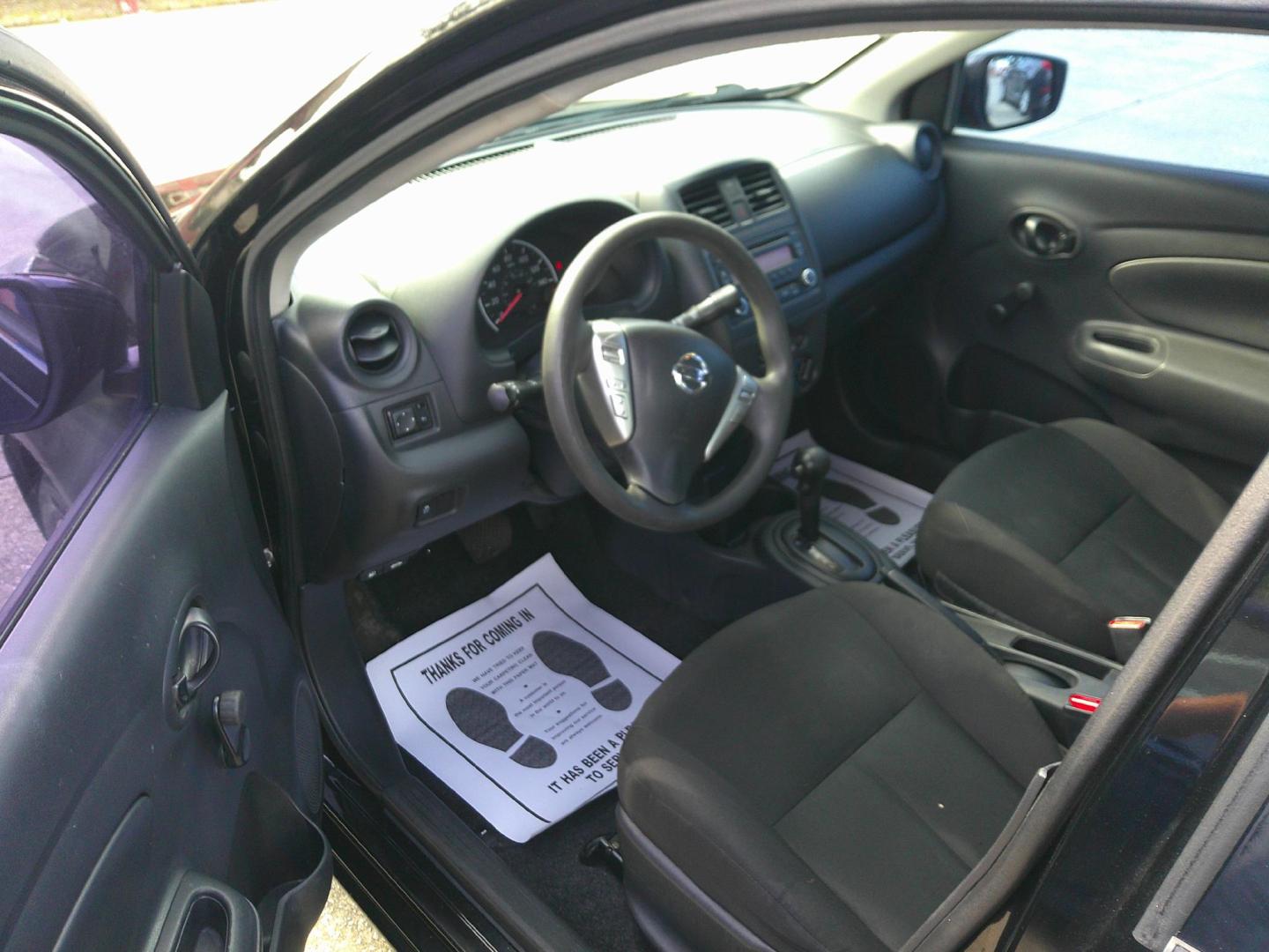 2018 BLACK NISSAN VERSA S; SL; SV (3N1CN7AP2JL) , located at 1200 Cassat Avenue, Jacksonville, FL, 32205, (904) 695-1885, 30.302404, -81.731033 - Photo#3