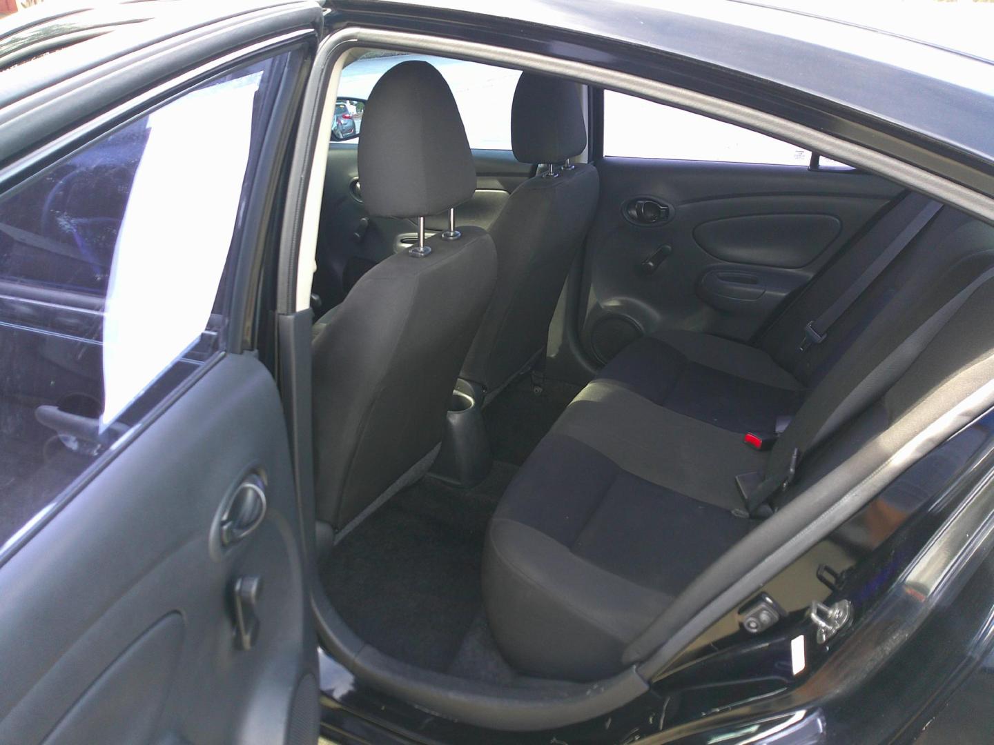 2018 BLACK NISSAN VERSA S; SL; SV (3N1CN7AP2JL) , located at 1200 Cassat Avenue, Jacksonville, FL, 32205, (904) 695-1885, 30.302404, -81.731033 - Photo#4
