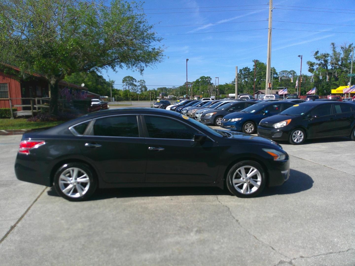 2015 BLUE NISSAN ALTIMA 2.5; 2.5 S; 2 (1N4AL3AP4FC) , located at 1200 Cassat Avenue, Jacksonville, FL, 32205, (904) 695-1885, 30.302404, -81.731033 - Photo#4