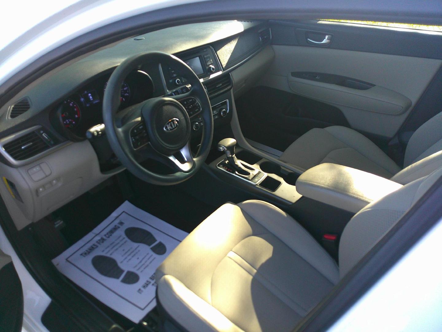 2016 WHITE KIA OPTIMA LX (5XXGT4L30GG) , located at 1200 Cassat Avenue, Jacksonville, FL, 32205, (904) 695-1885, 30.302404, -81.731033 - Photo#1