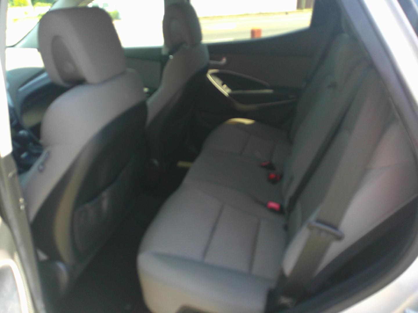 2014 SILVER HYUNDAI SANTA FE SPORT (5XYZT3LB1EG) , located at 1200 Cassat Avenue, Jacksonville, FL, 32205, (904) 695-1885, 30.302404, -81.731033 - Photo#4