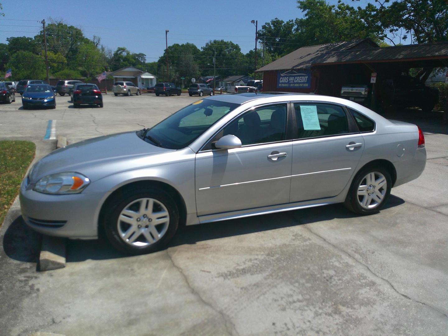 2015 SILVER CHEVROLET IMPALA LIMITED LT (2G1WB5E36F1) , located at 1200 Cassat Avenue, Jacksonville, FL, 32205, (904) 695-1885, 30.302404, -81.731033 - Photo#1