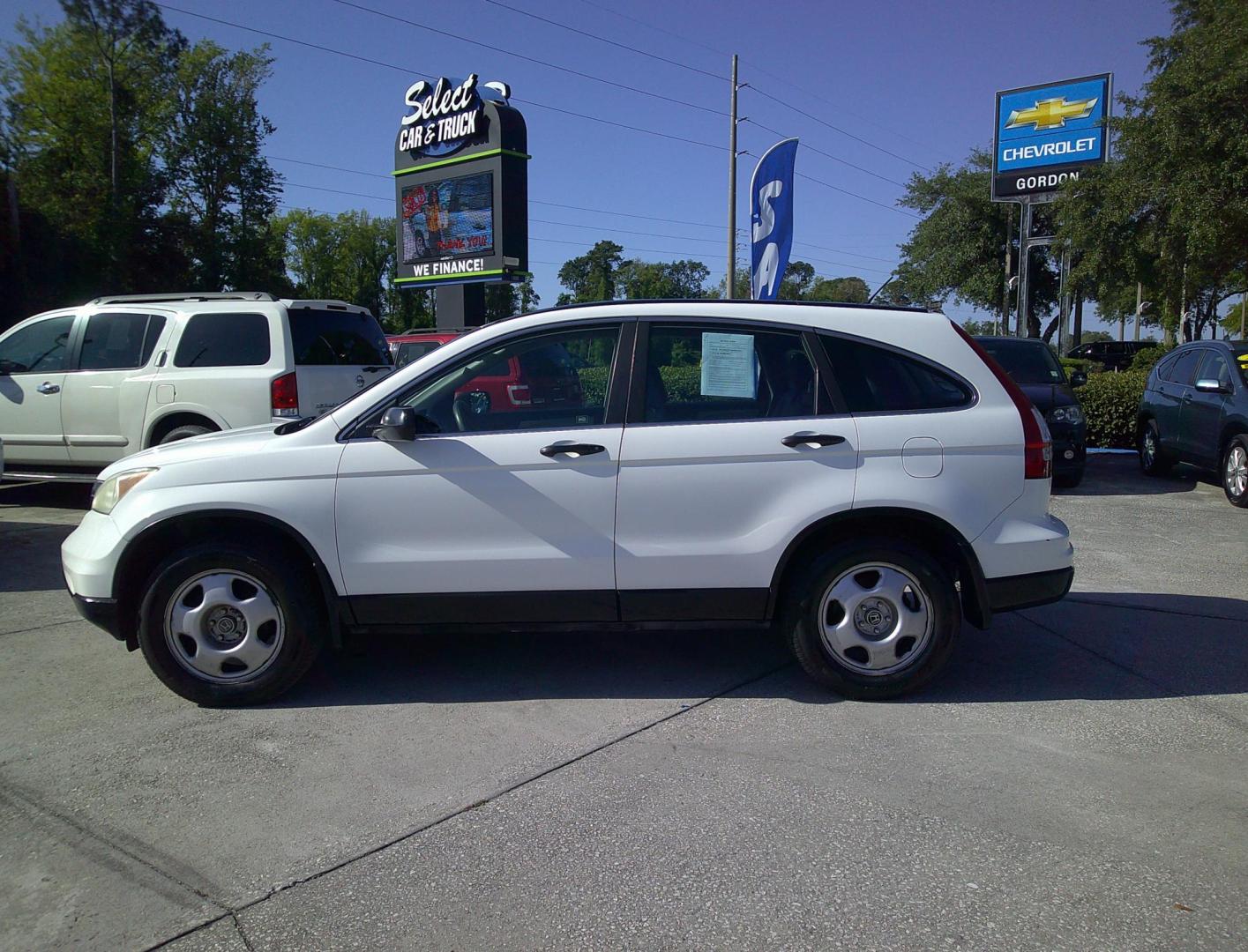 2011 WHITE HONDA CR-V LX (5J6RE4H31BL) , located at 390 Hansen Avenue, Orange Park, FL, 32065, (904) 276-7933, 30.130497, -81.787529 - Photo#1