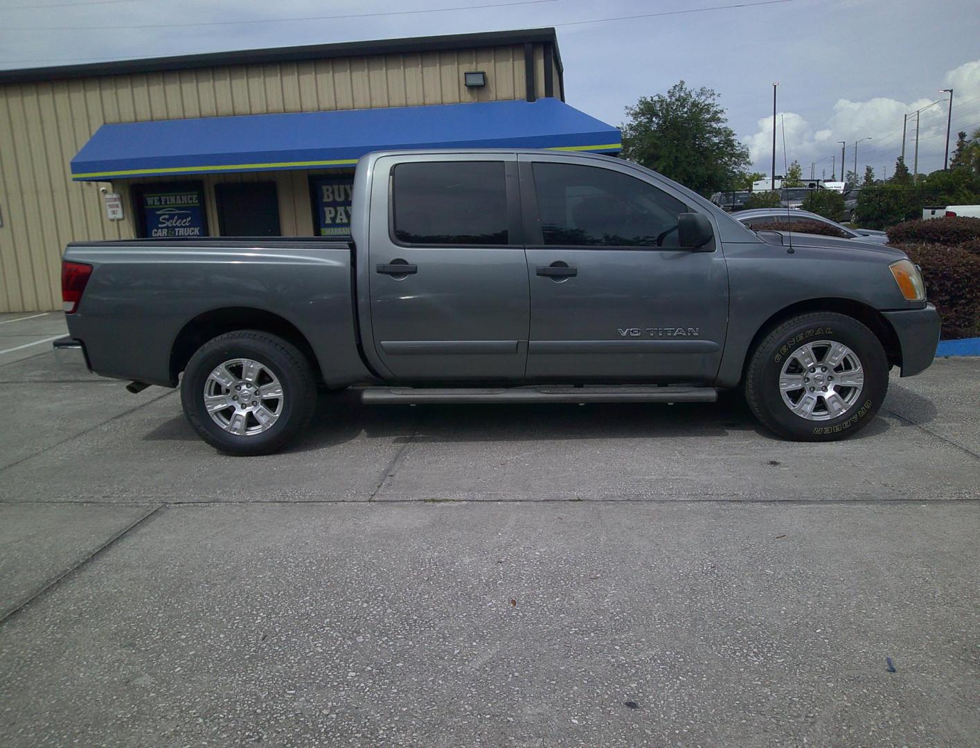 2013 GRY NISSAN TITAN S; SL; SV (1N6BA0ED8DN) , located at 1200 Cassat Avenue, Jacksonville, FL, 32205, (904) 695-1885, 30.302404, -81.731033 - Photo#2