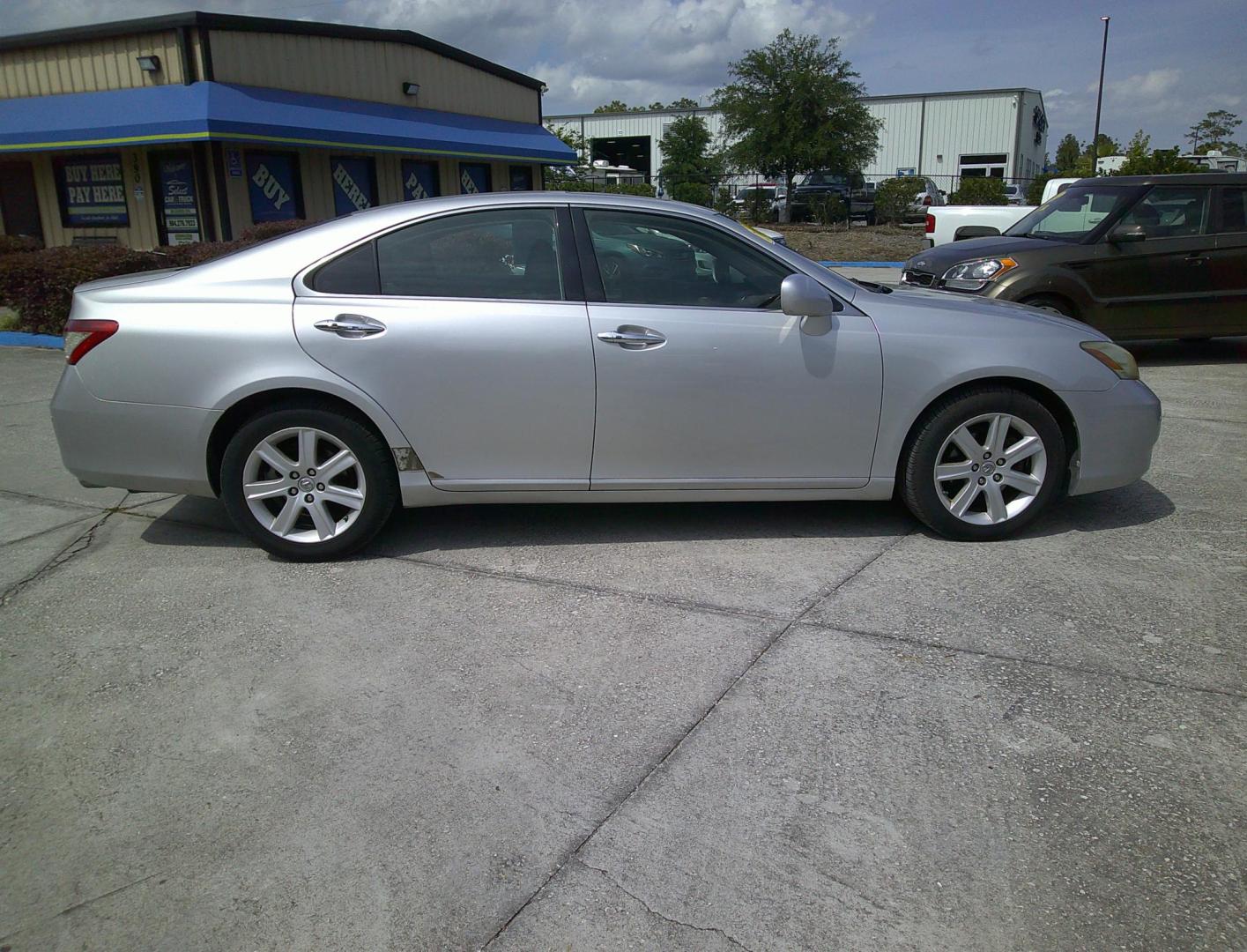 2007 WHITE LEXUS ES 350 BASE (JTHBJ46G472) , located at 390 Hansen Avenue, Orange Park, FL, 32065, (904) 276-7933, 30.130497, -81.787529 - Photo#2