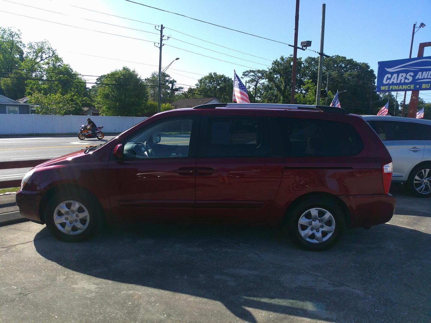 2010 KIA SEDONA EX; LX (KNDMG4C36A6) , located at 1200 Cassat Avenue, Jacksonville, FL, 32205, (904) 695-1885, 30.302404, -81.731033 - Photo#1