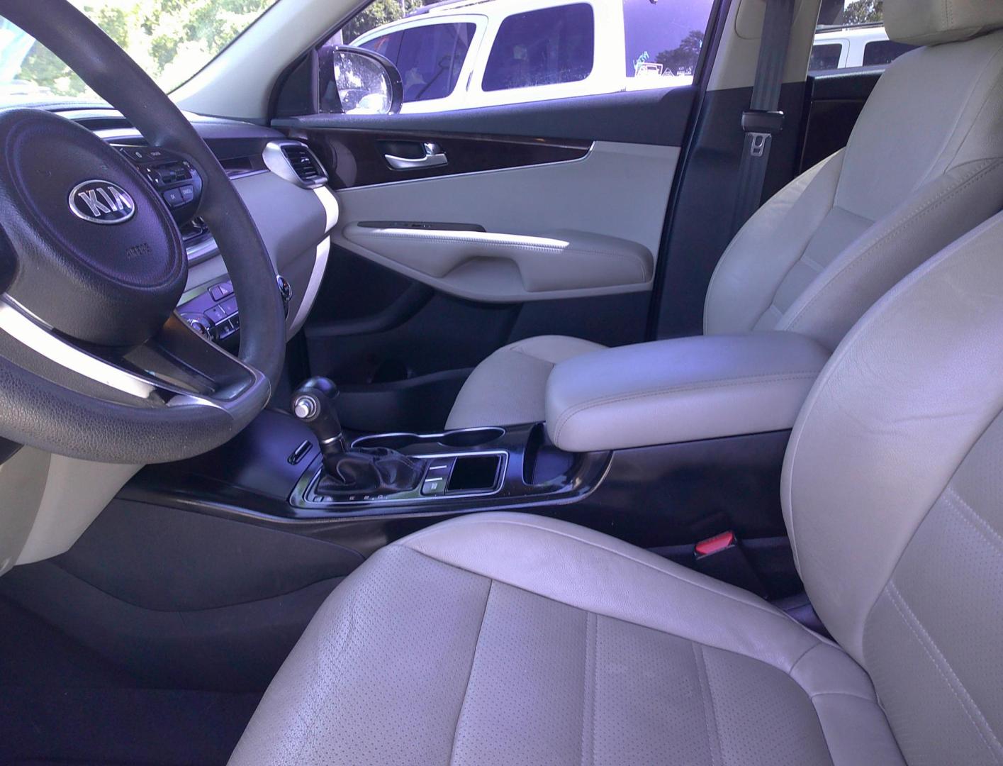 2018 PURPLE KIA SORENTO LX; L (5XYPG4A31JG) , located at 390 Hansen Avenue, Orange Park, FL, 32065, (904) 276-7933, 30.130497, -81.787529 - Photo#1