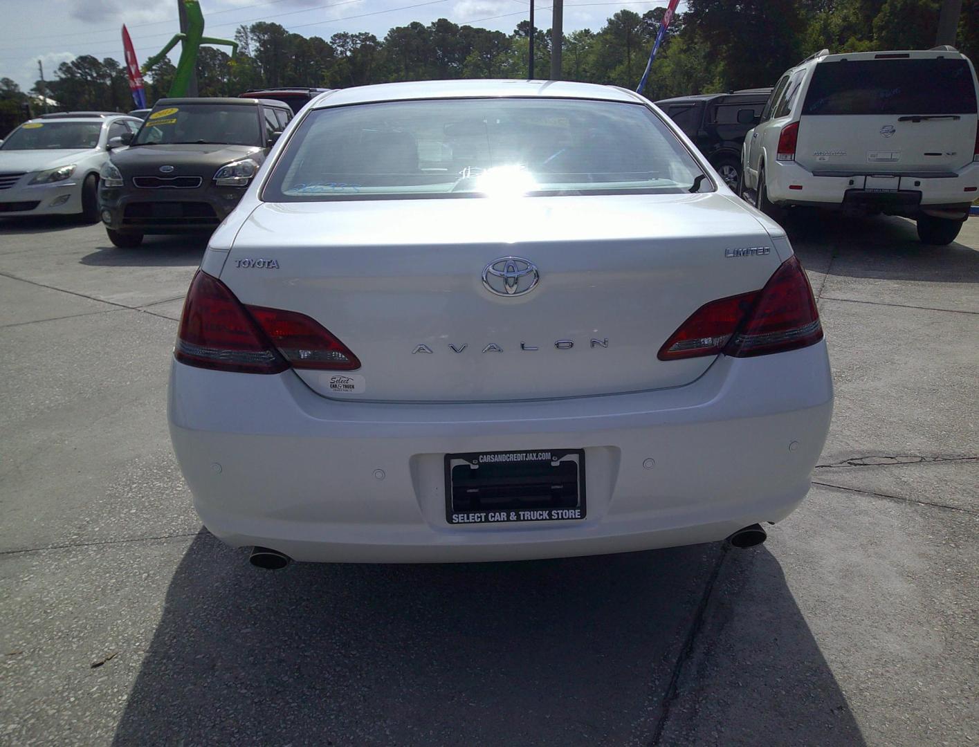 2008 WHITE TOYOTA AVALON XL; LIMITED; (4T1BK36BX8U) , located at 390 Hansen Avenue, Orange Park, FL, 32065, (904) 276-7933, 30.130497, -81.787529 - Photo#3