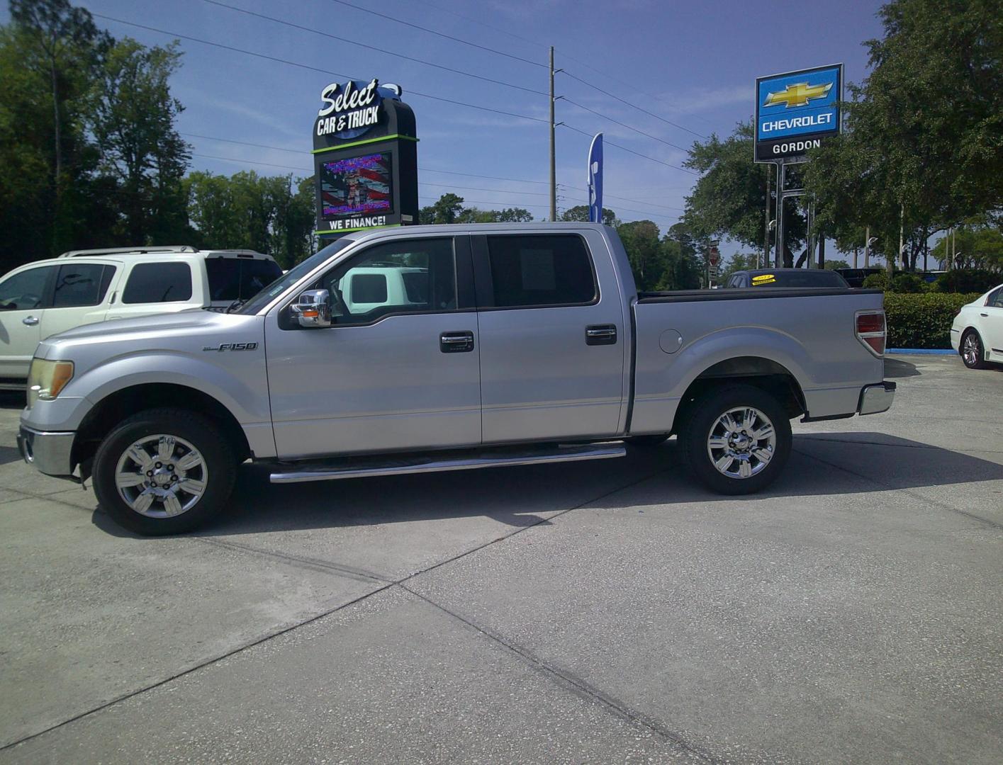 2011 GRAY FORD F-150 XL; PLATINUM; (1FTEW1CM7BF) , located at 1200 Cassat Avenue, Jacksonville, FL, 32205, (904) 695-1885, 30.302404, -81.731033 - Photo#4