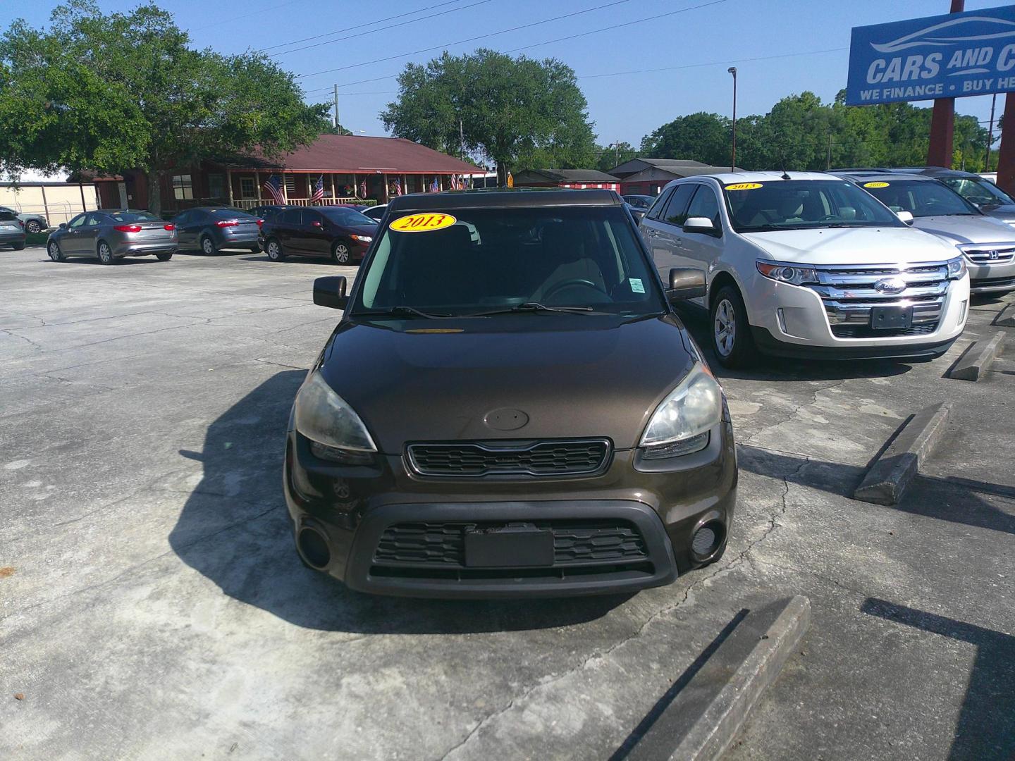 2013 GRAY KIA SOUL BASE; SPORT; + (KNDJT2A54D7) , located at 1200 Cassat Avenue, Jacksonville, FL, 32205, (904) 695-1885, 30.302404, -81.731033 - Photo#0