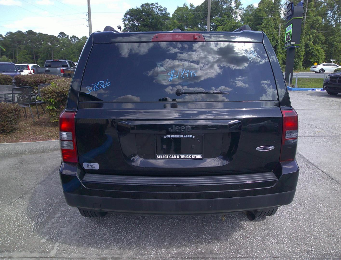 2015 BLACK JEEP PATRIOT SPORT (1C4NJPBAXFD) , located at 1200 Cassat Avenue, Jacksonville, FL, 32205, (904) 695-1885, 30.302404, -81.731033 - Photo#3