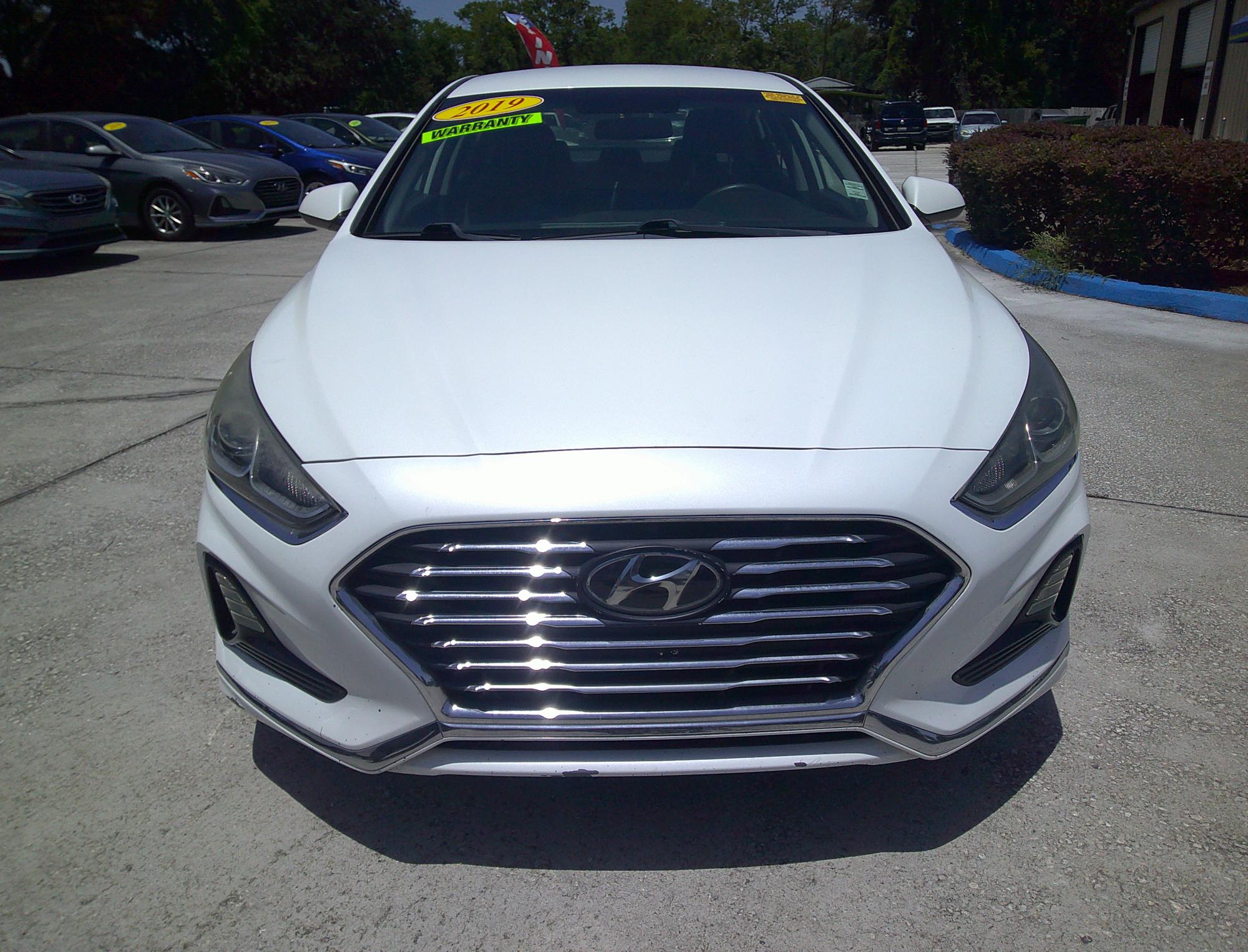 photo of 2019 HYUNDAI SONATA SE 