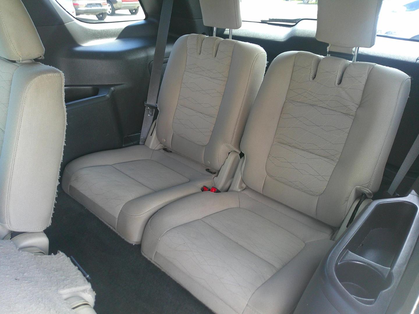 2014 WHITE FORD EXPLORER BASE (1FM5K7B85EG) , located at 1200 Cassat Avenue, Jacksonville, FL, 32205, (904) 695-1885, 30.302404, -81.731033 - Photo#5