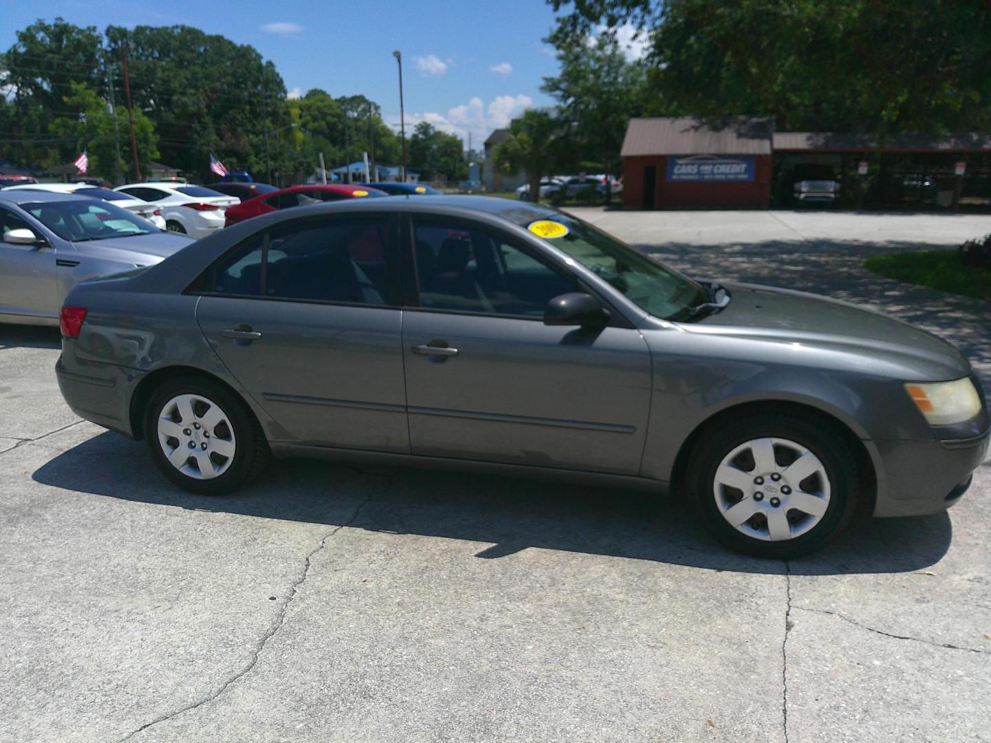 2009 GRAY HYUNDAI SONATA GLS (5NPET46C29H) , located at 1200 Cassat Avenue, Jacksonville, FL, 32205, (904) 695-1885, 30.302404, -81.731033 - Photo#3