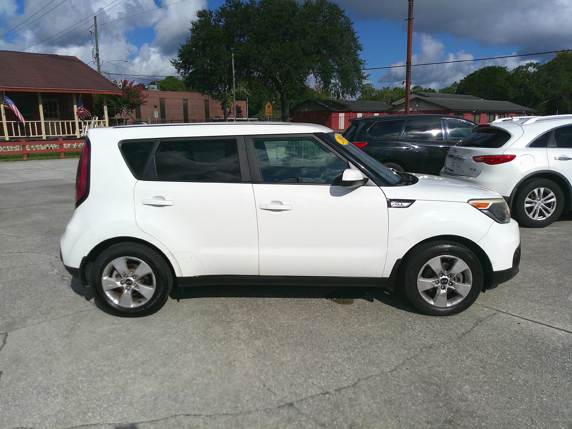 photo of 2019 KIA SOUL BASE 