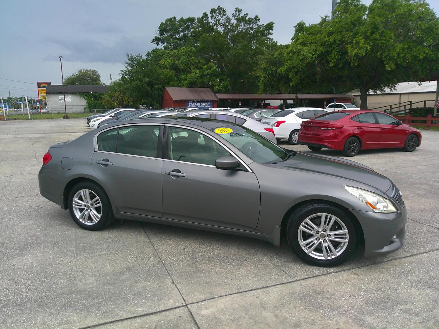 2011 GRAY INFINITI G37X BASE (JN1CV6AR5BM) , located at 1200 Cassat Avenue, Jacksonville, FL, 32205, (904) 695-1885, 30.302404, -81.731033 - Photo#2