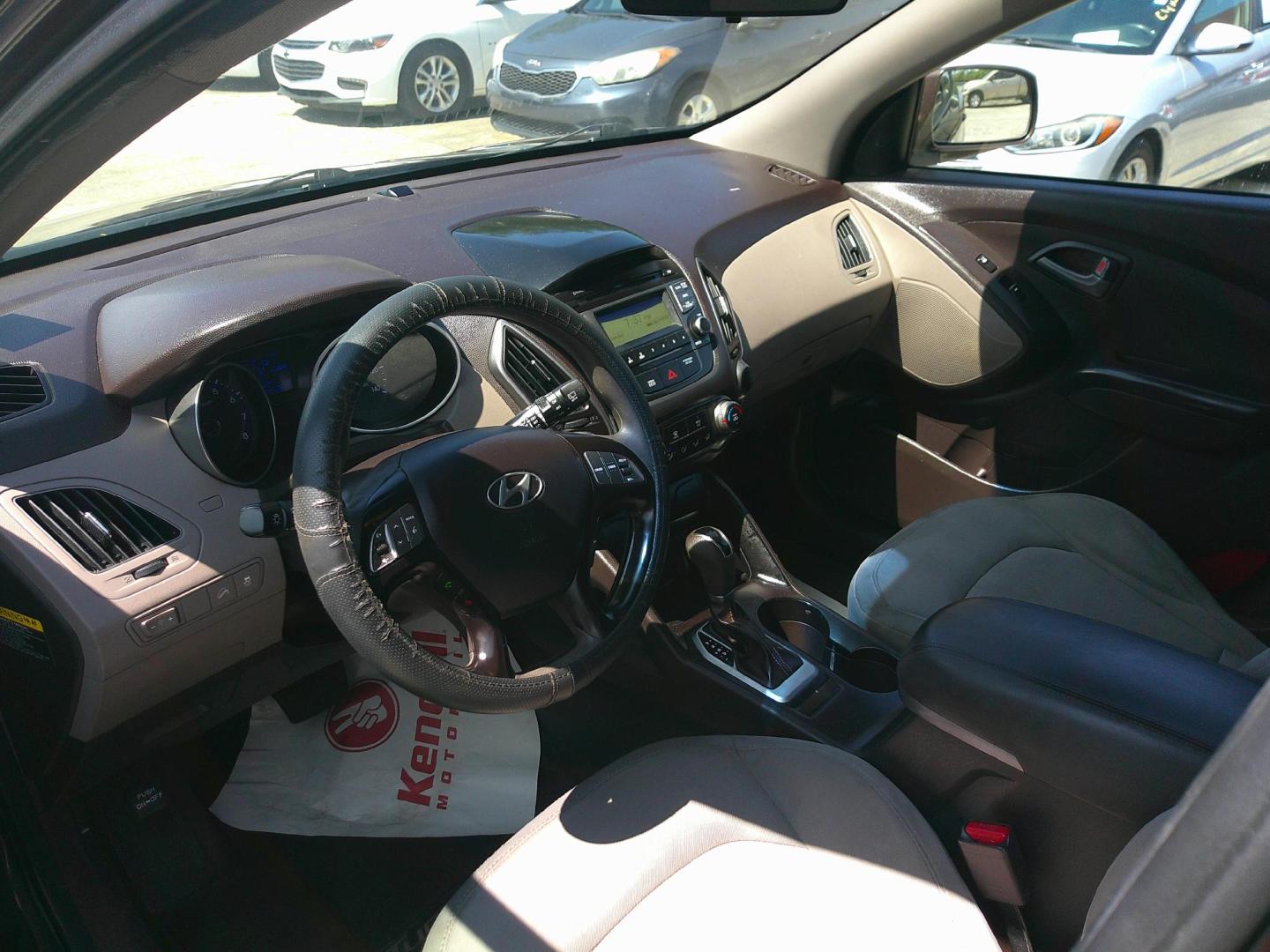 2014 BROWN HYUNDAI TUCSON GLS (KM8JT3AF7EU) , located at 10405 Abercorn Street, Savannah, GA, 31419, (912) 921-8965, 31.988262, -81.131760 - Photo#3