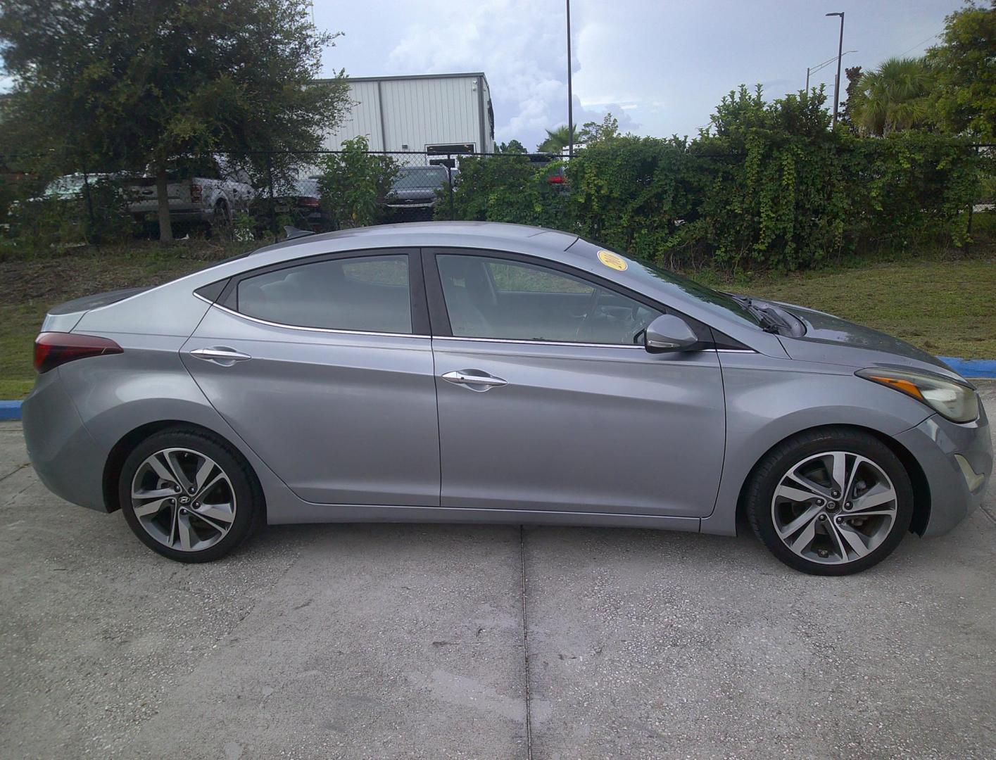 2016 GRAY HYUNDAI ELANTRA LIMITED; SE; (KMHDH4AE6GU) , located at 390 Hansen Avenue, Orange Park, FL, 32065, (904) 276-7933, 30.130497, -81.787529 - Photo#2