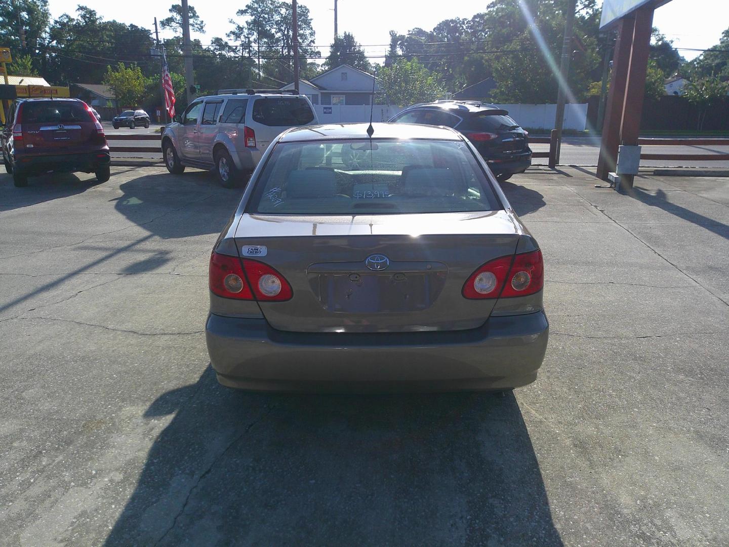 2008 GOLD TOYOTA COROLLA CE; S; LE (1NXBR32E78Z) , located at 1200 Cassat Avenue, Jacksonville, FL, 32205, (904) 695-1885, 30.302404, -81.731033 - Photo#3