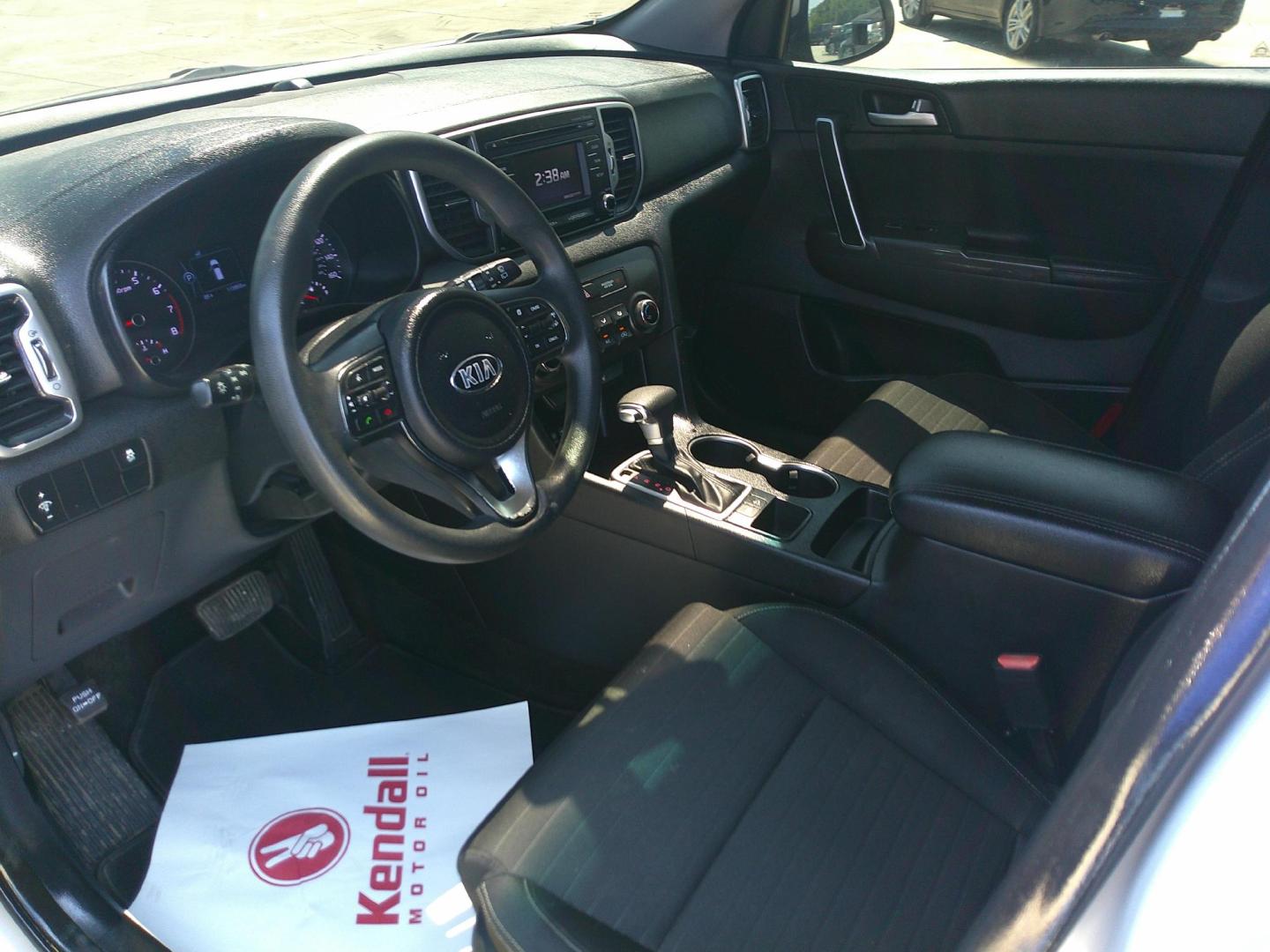 2017 SILVER KIA SPORTAGE LX (KNDPM3AC0H7) , located at 1200 Cassat Avenue, Jacksonville, FL, 32205, (904) 695-1885, 30.302404, -81.731033 - Photo#2