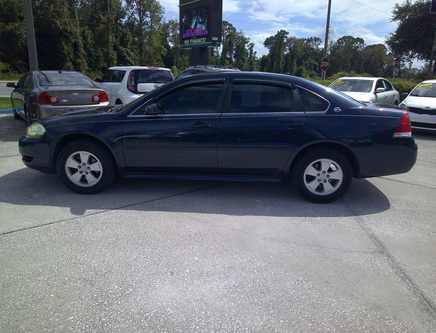 2009 BLUE CHEVROLET IMPALA LT (2G1WT57KX91) , located at 390 Hansen Avenue, Orange Park, FL, 32065, (904) 276-7933, 30.130497, -81.787529 - Photo#4