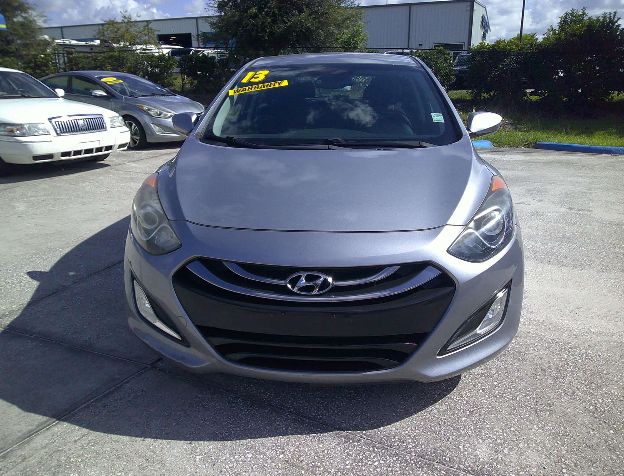 photo of 2013 HYUNDAI ELANTRA GT BASE 