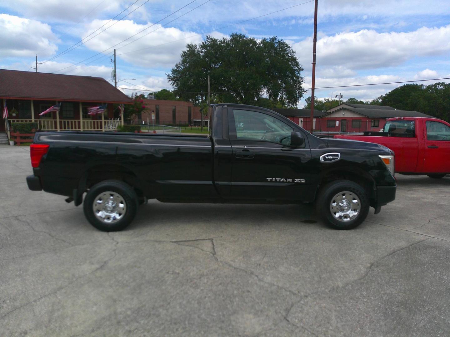 2017 BLACK NISSAN TITAN XD S; SL; PRO- (1N6AA1R98HN) , located at 1200 Cassat Avenue, Jacksonville, FL, 32205, (904) 695-1885, 30.302404, -81.731033 - Photo#4