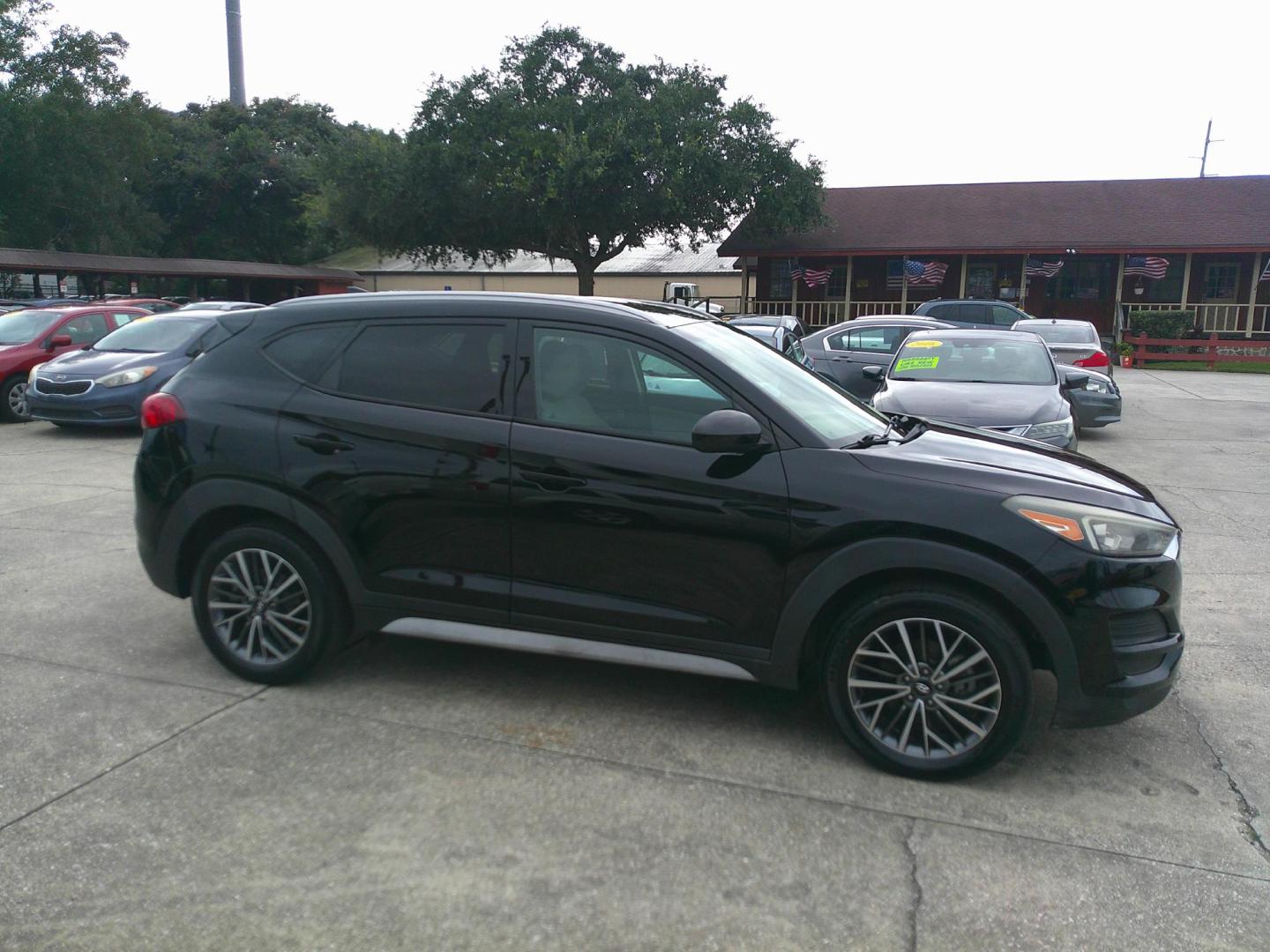 2019 BLACK HYUNDAI TUCSON LIMITED; SPOR (KM8J33AL4KU) , located at 1200 Cassat Avenue, Jacksonville, FL, 32205, (904) 695-1885, 30.302404, -81.731033 - Photo#5