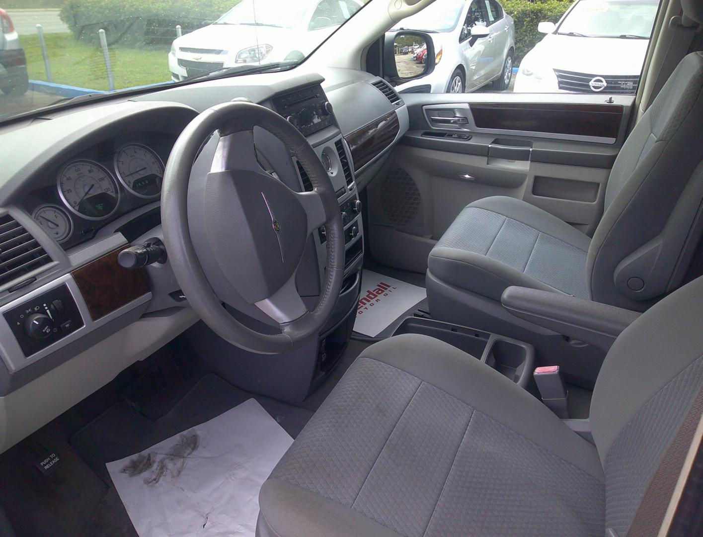 2010 BLUE CHRYSLER TOWN and COUNTRY TOURI (2A4RR5D15AR) , located at 390 Hansen Avenue, Orange Park, FL, 32065, (904) 276-7933, 30.130497, -81.787529 - Photo#4