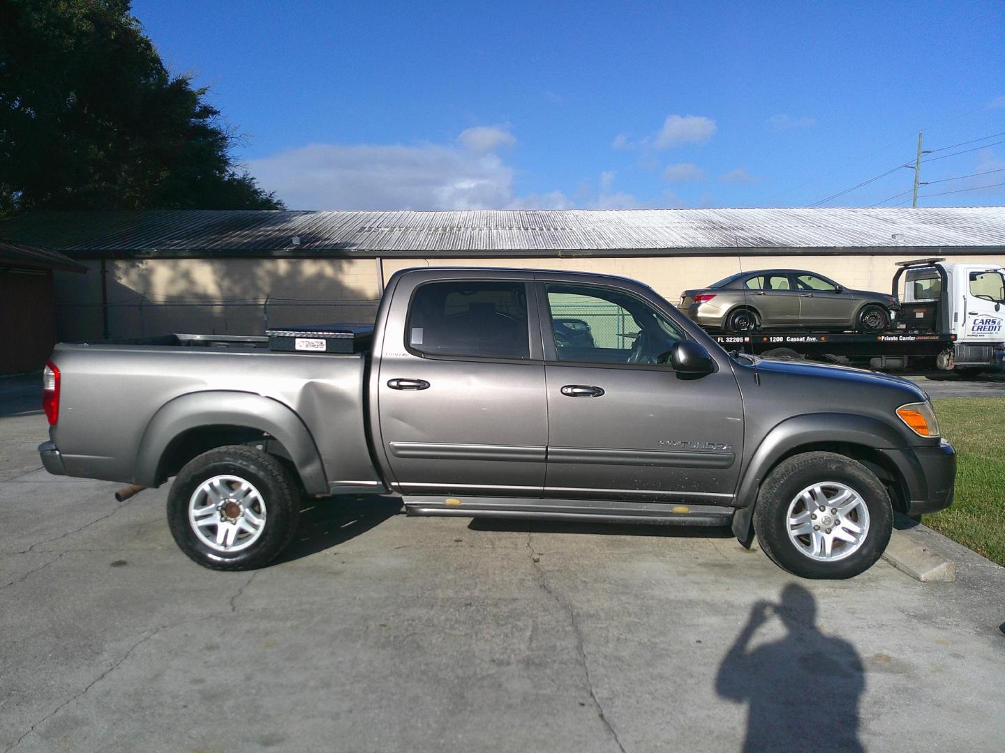 2006 NC TOYOTA TUNDRA LIMITED (5TBDT48186S) , located at 1200 Cassat Avenue, Jacksonville, FL, 32205, (904) 695-1885, 30.302404, -81.731033 - Photo#6