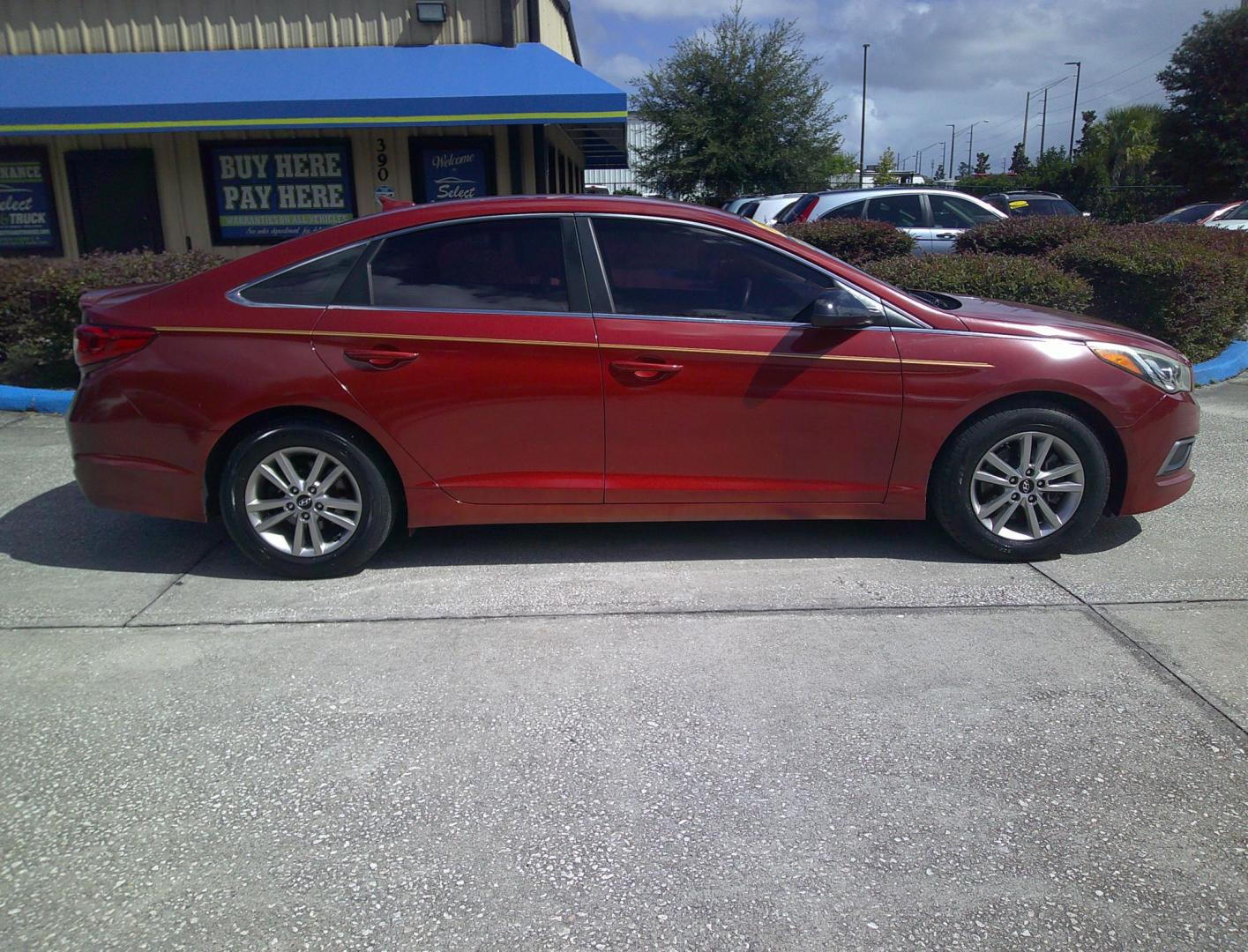 2016 RED HYUNDAI SONATA BASE; SE (5NPE24AF2GH) , located at 390 Hansen Avenue, Orange Park, FL, 32065, (904) 276-7933, 30.130497, -81.787529 - Photo#2