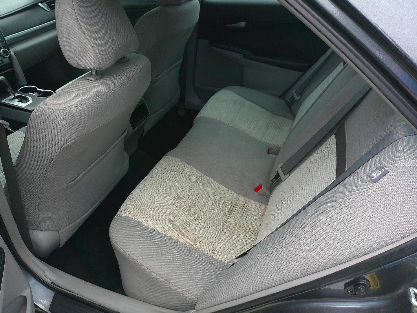 2012 GRAY TOYOTA CAMRY SE; LE; XLE (4T1BF1FK1CU) , located at 1200 Cassat Avenue, Jacksonville, FL, 32205, (904) 695-1885, 30.302404, -81.731033 - Photo#3