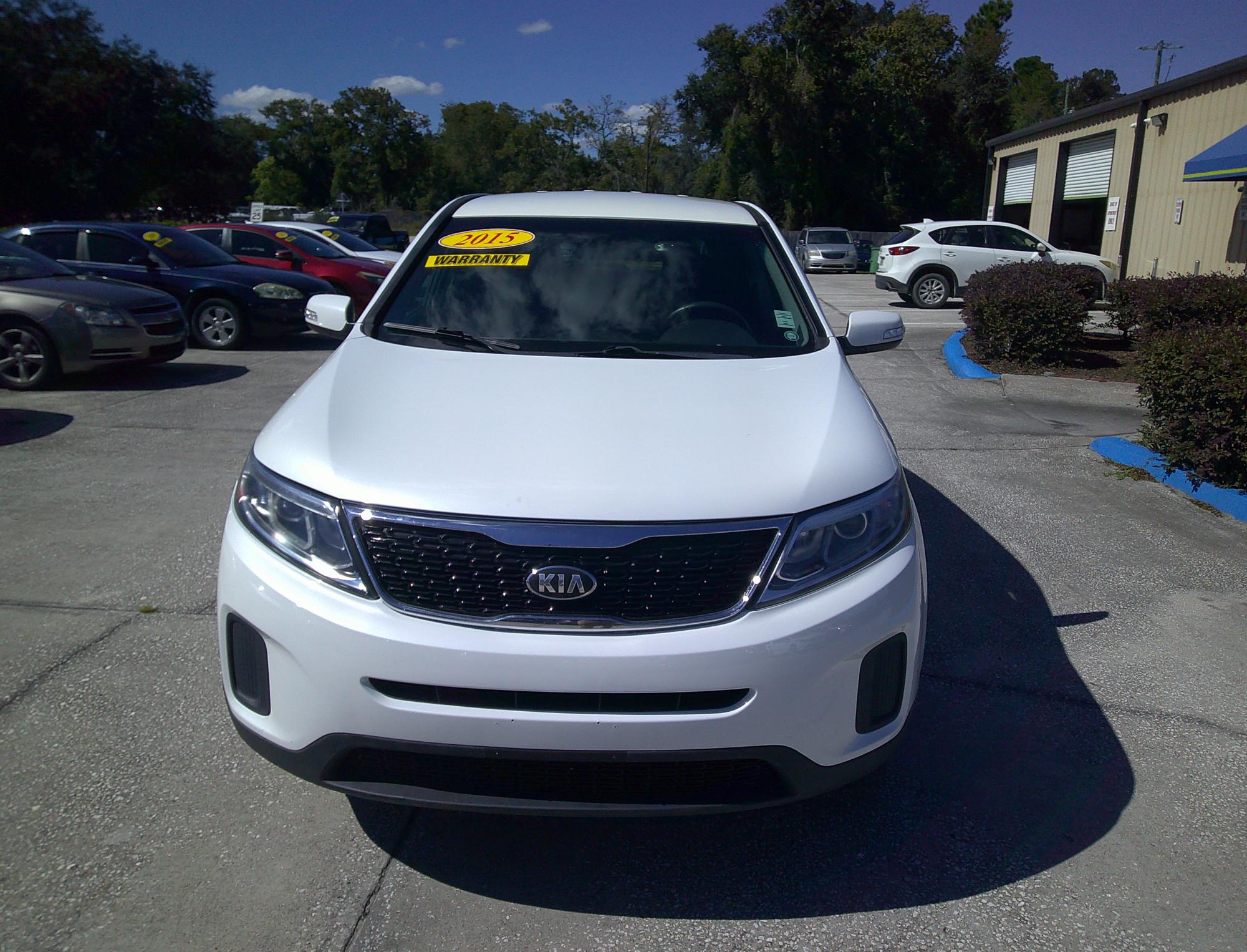 photo of 2015 KIA SORENTO LX 
