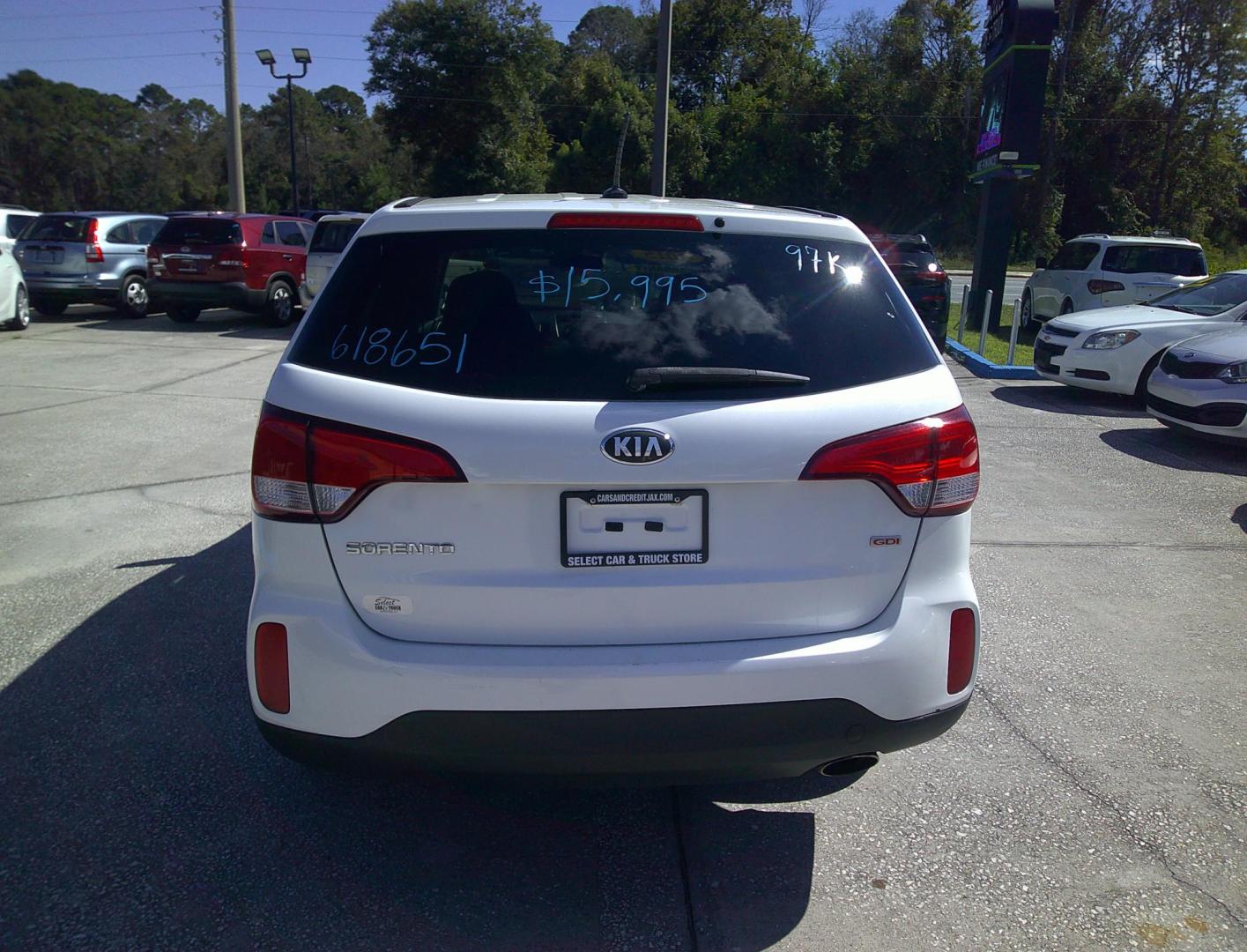 2015 WHITE KIA SORENTO LX (5XYKT3A67FG) , located at 390 Hansen Avenue, Orange Park, FL, 32065, (904) 276-7933, 30.130497, -81.787529 - Photo#3