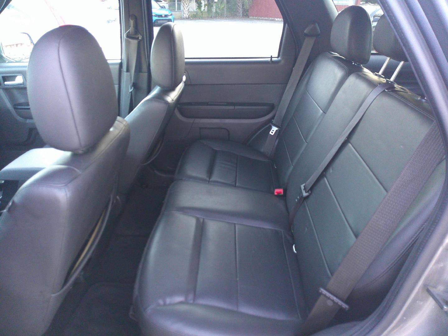 2011 GRAY FORD ESCAPE LIMITED (1FMCU0EG8BK) , located at 1200 Cassat Avenue, Jacksonville, FL, 32205, (904) 695-1885, 30.302404, -81.731033 - Photo#3